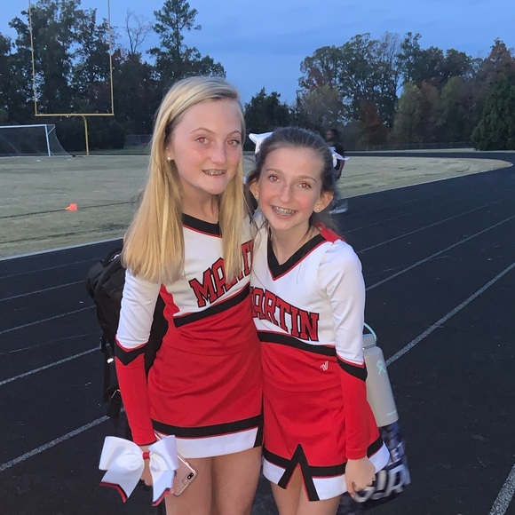 Meet your Posher, Ella - Picture 1 of 1